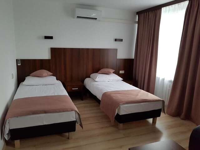Отели типа «постель и завтрак» Pod Kominem Pokoje i Apartamenty Brzezie-13